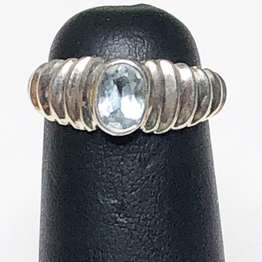 Stirling Shrimp Style Ring w Blue Topaz Gemstone